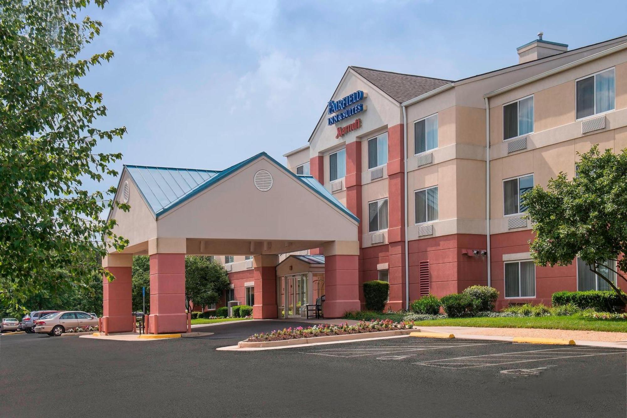 Fairfield Inn Dulles Airport Chantilly Exterior photo