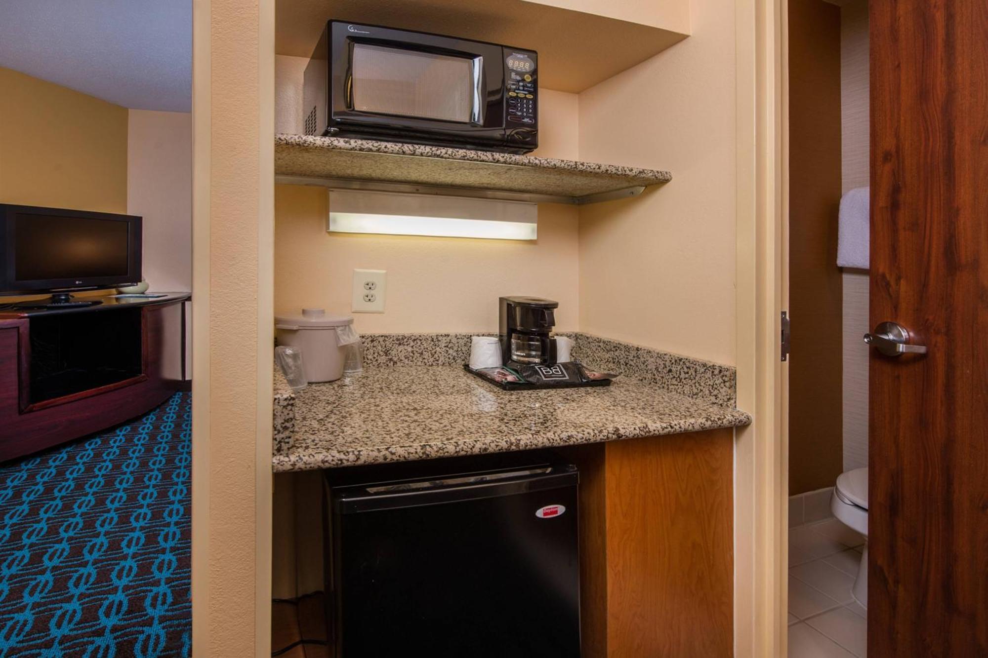Fairfield Inn Dulles Airport Chantilly Exterior photo