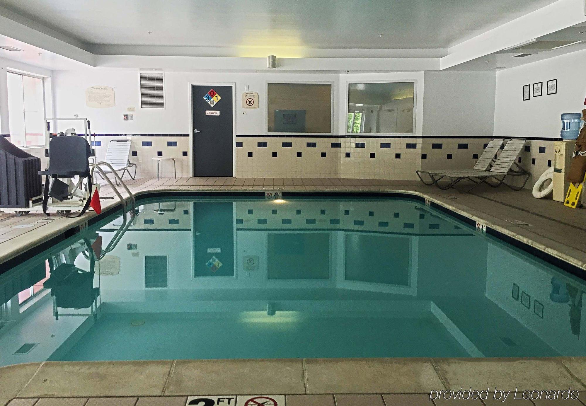 Fairfield Inn Dulles Airport Chantilly Exterior photo
