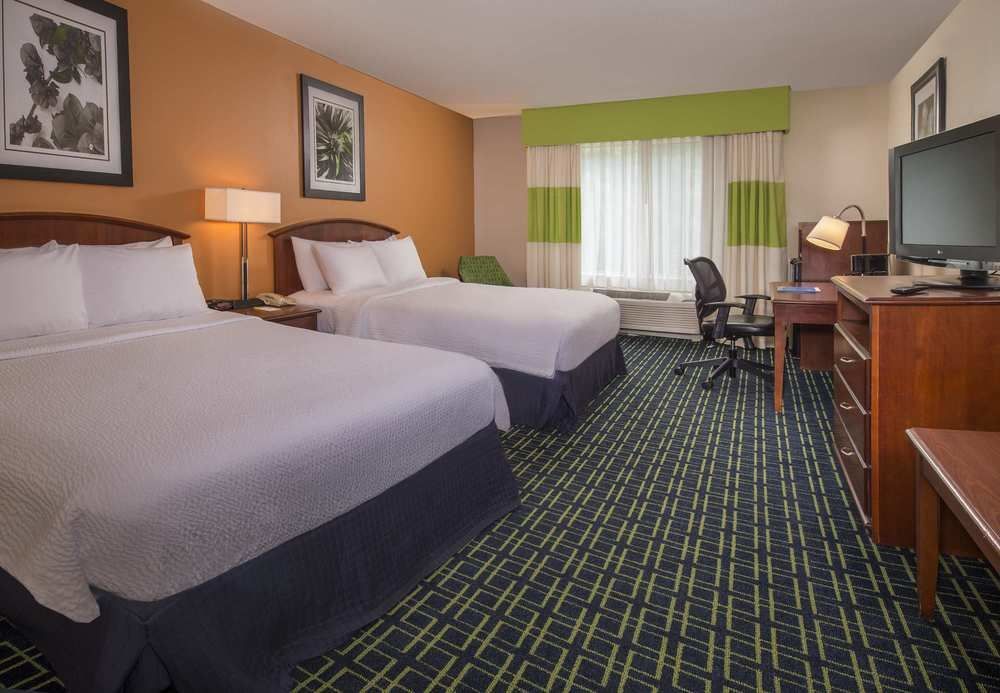 Fairfield Inn Dulles Airport Chantilly Exterior photo