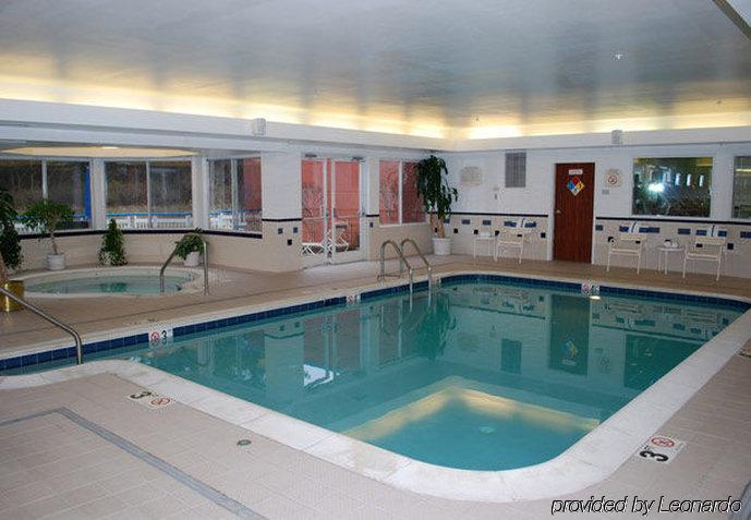 Fairfield Inn Dulles Airport Chantilly Exterior photo